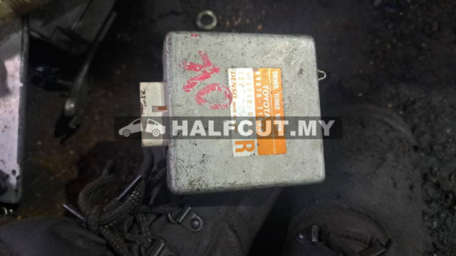 TOYOTA HILUX KUN25 TURBO RELAY ECU (89878-71060) R