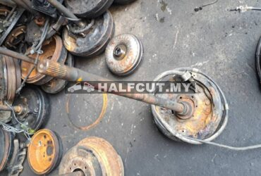 TOYOTA INNOVA OM REAR SHAFT LH  ABS