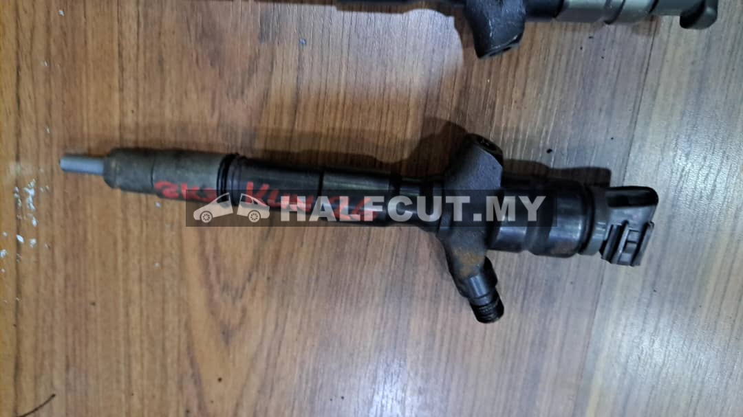 TOYOTA HILUX KUN26 2KD INJECTOR NOZZLE