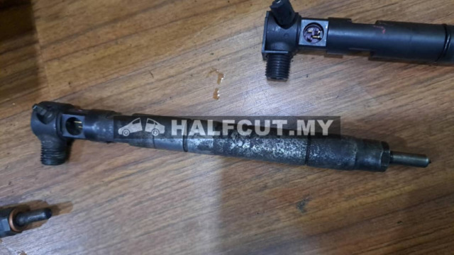 HYUNDAI STAREX A2 INJECTOR NOZZLE