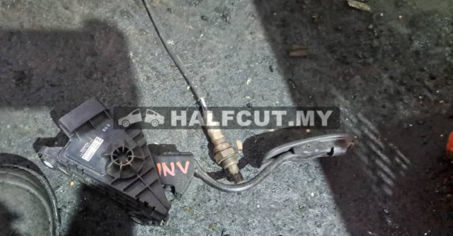 TOYOTA INNOVA PEDAL SENSOR