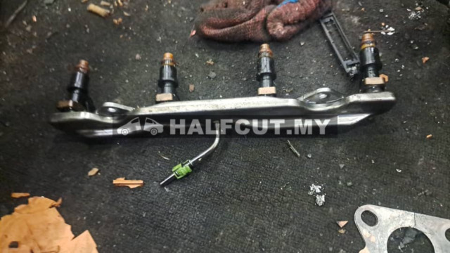 HONDA ACCORD T2A 2.4 FUEL RAIL