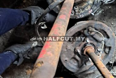 TOYOTA HIACE KDH200  REAR SHAFT RH  ABS