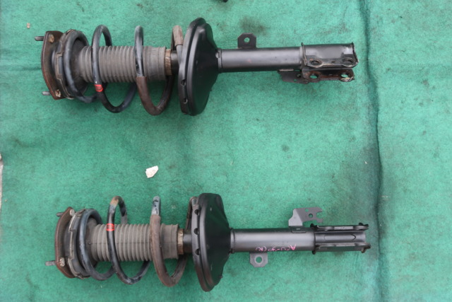 TOYOTA HARRIER ACU30 2WD FRONT ABSORBER