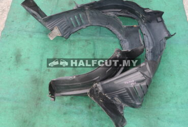 TOYOTA HARRIER ACU30 2WD FENDER LINER