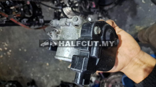 TOYOTA HICE KDH200 2KD THROTTLE BODY