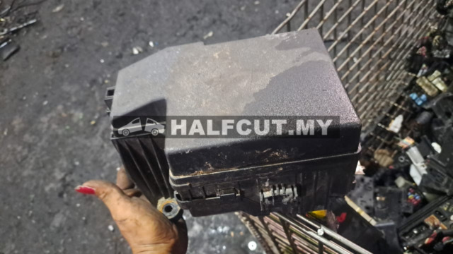 MITSUBISHI TRITON 4N15 FUSE BOX WAYA