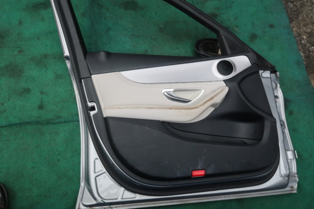 MERCEDES W205 C CLASS DOOR