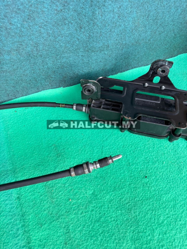 HYUNDAI SANTAFE HAND BRAKE MOTOR