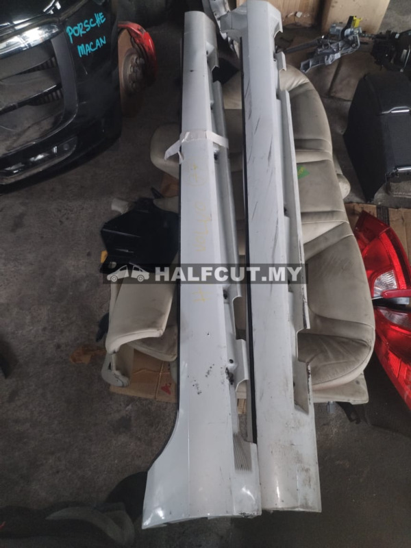 S60 2014 SIDE SKIRT