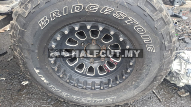 TOYOTA HILUX REVO SPORT  RIM R16