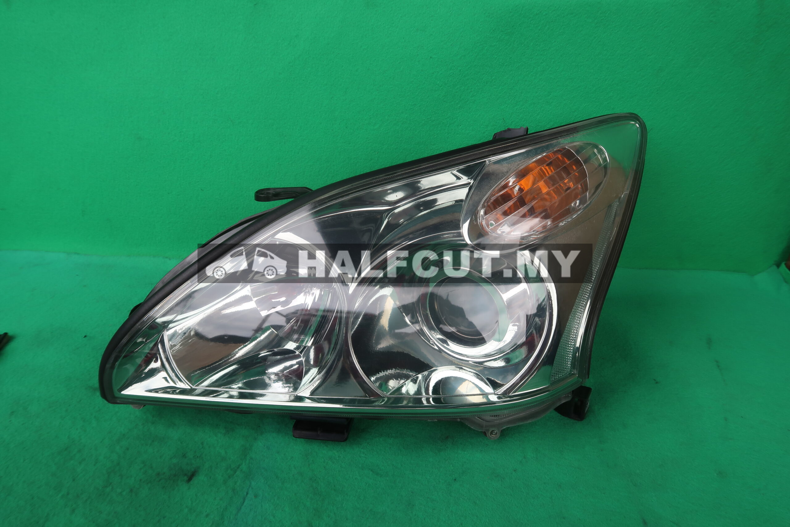 TOYOTA HARRIER 48 35 HEADLAMP LH