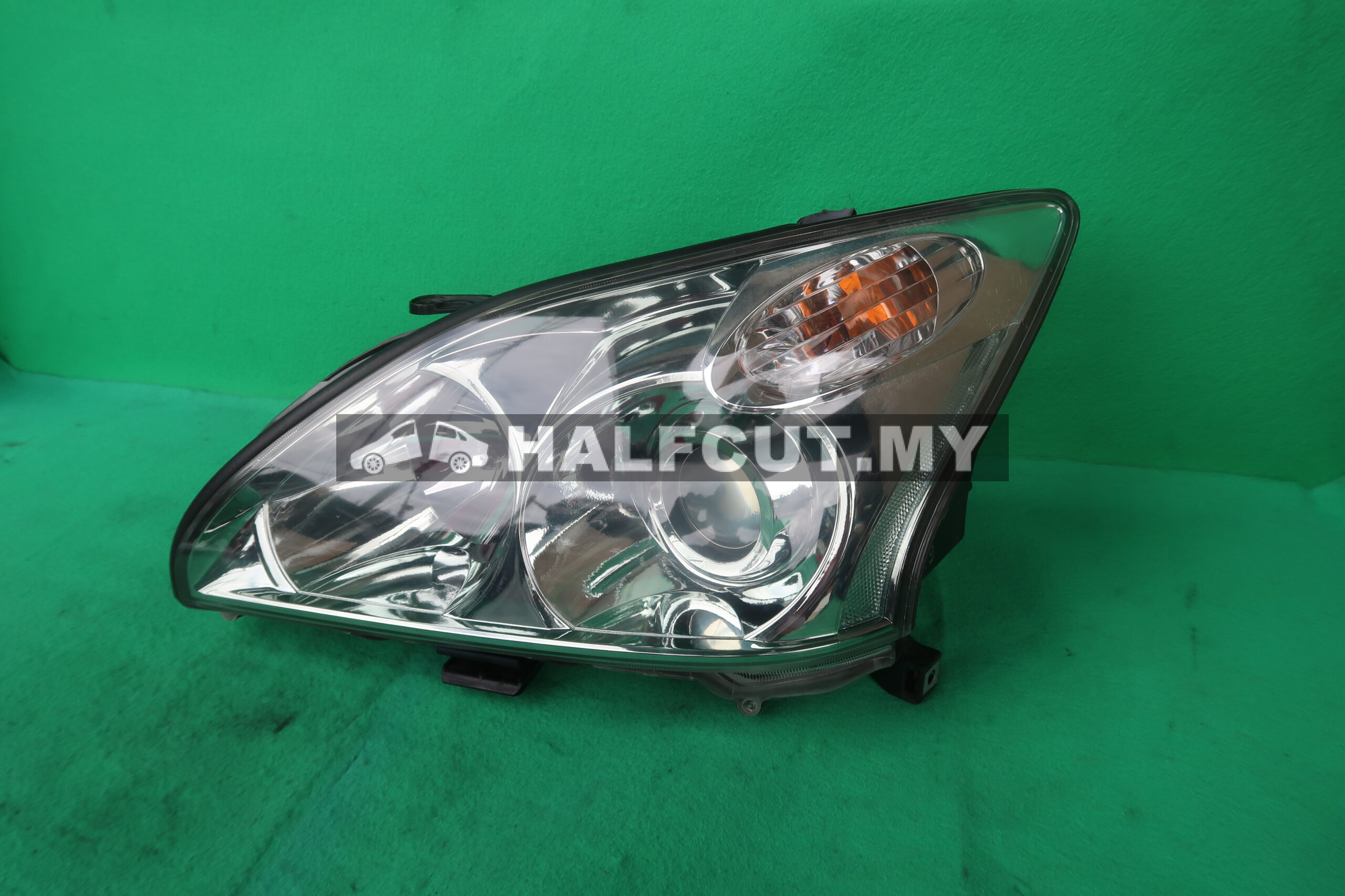 TOYOTA HARRIER 48 35 HEADLAMP LH