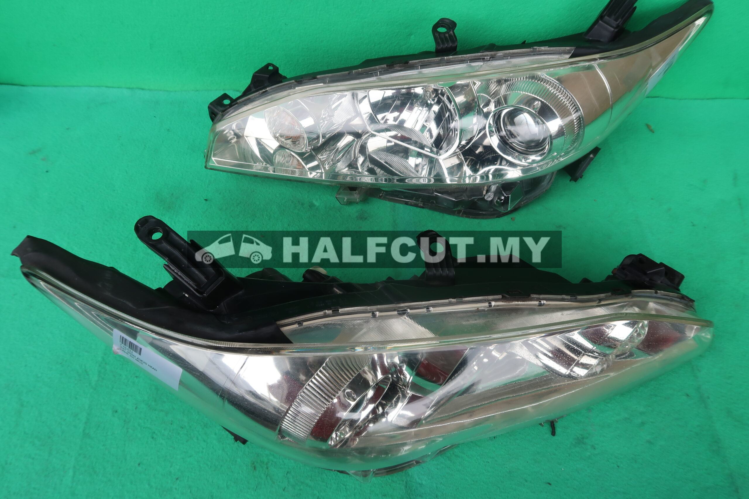 TOYOTA WISH HEADLAMP 68-15