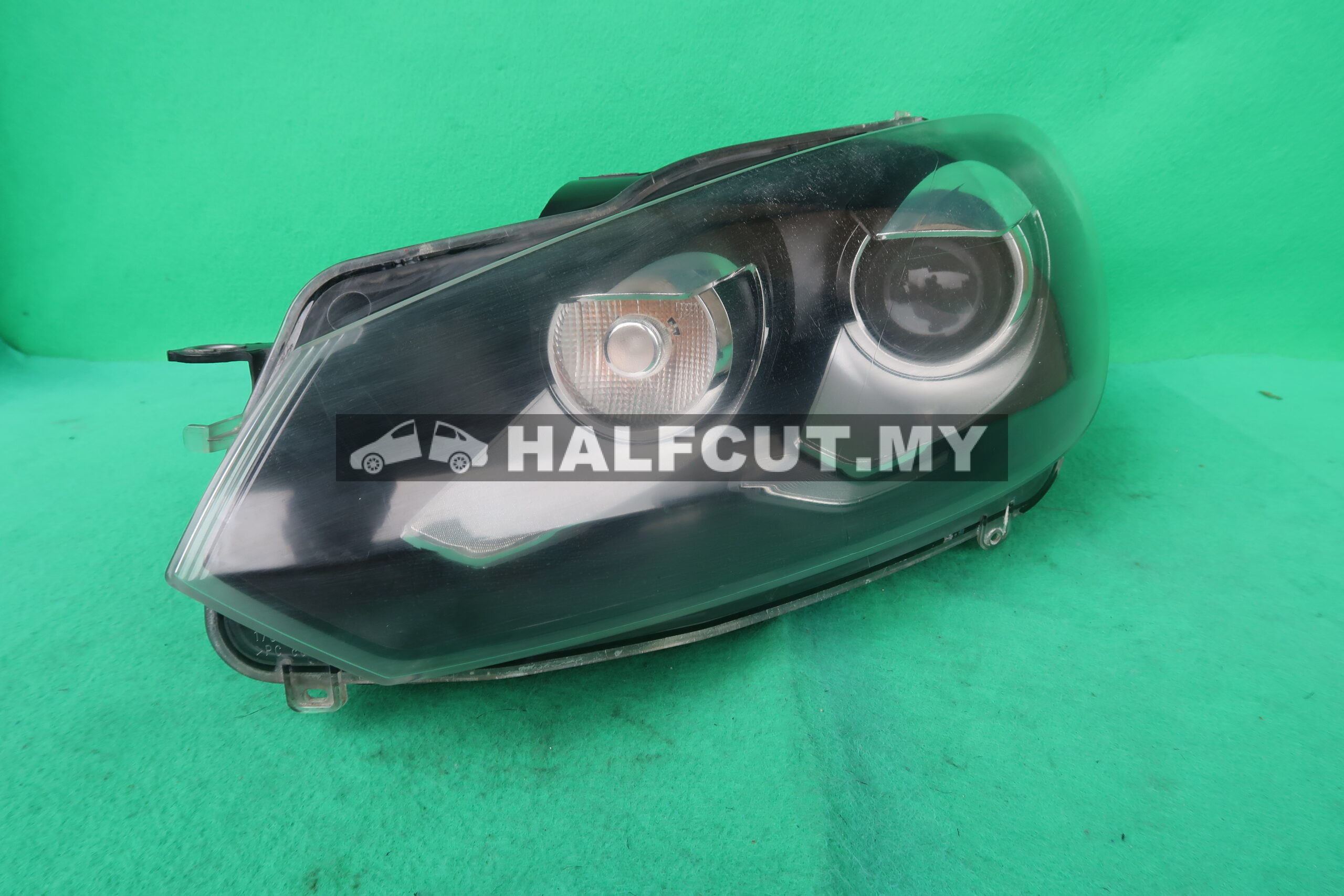 VOLKSWAGEN GOLF MK6 HEADLAMP