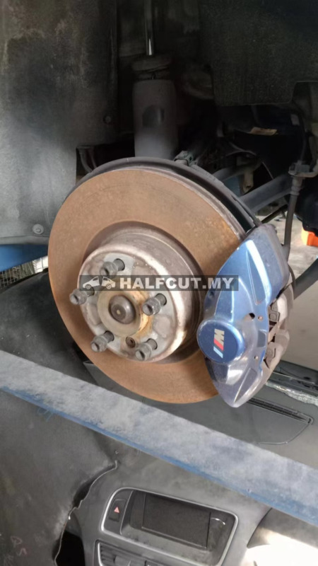 BMW F22 DISC CALIPER