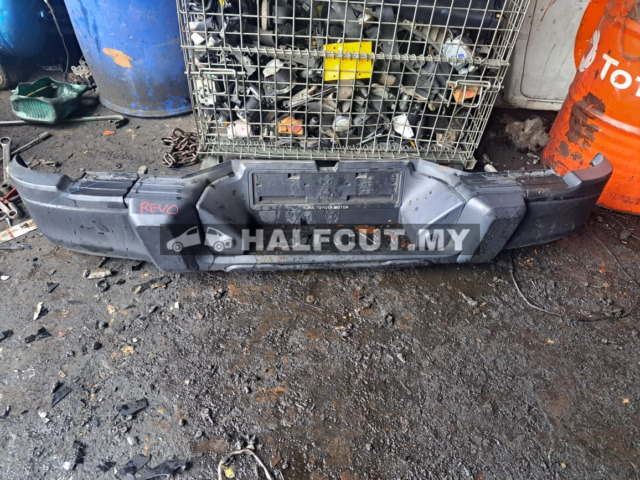 TOYOTA HILUX REVO REAR BUMPER