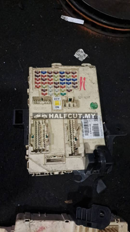 HYUNDAI ELANTRA FUSE BOX ECU (91950-3X052)JB2