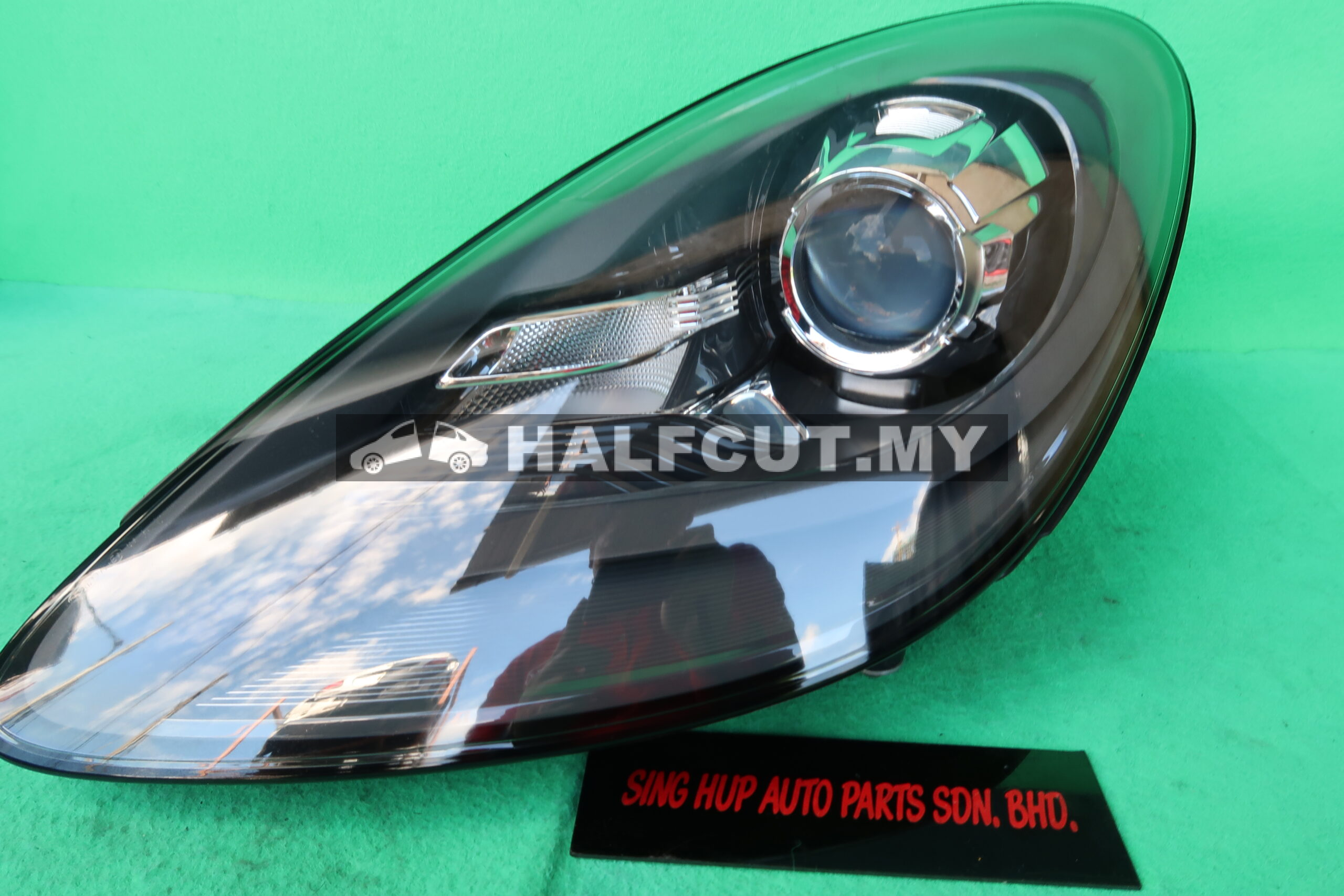 PORSCHE 718 HEADLAMP