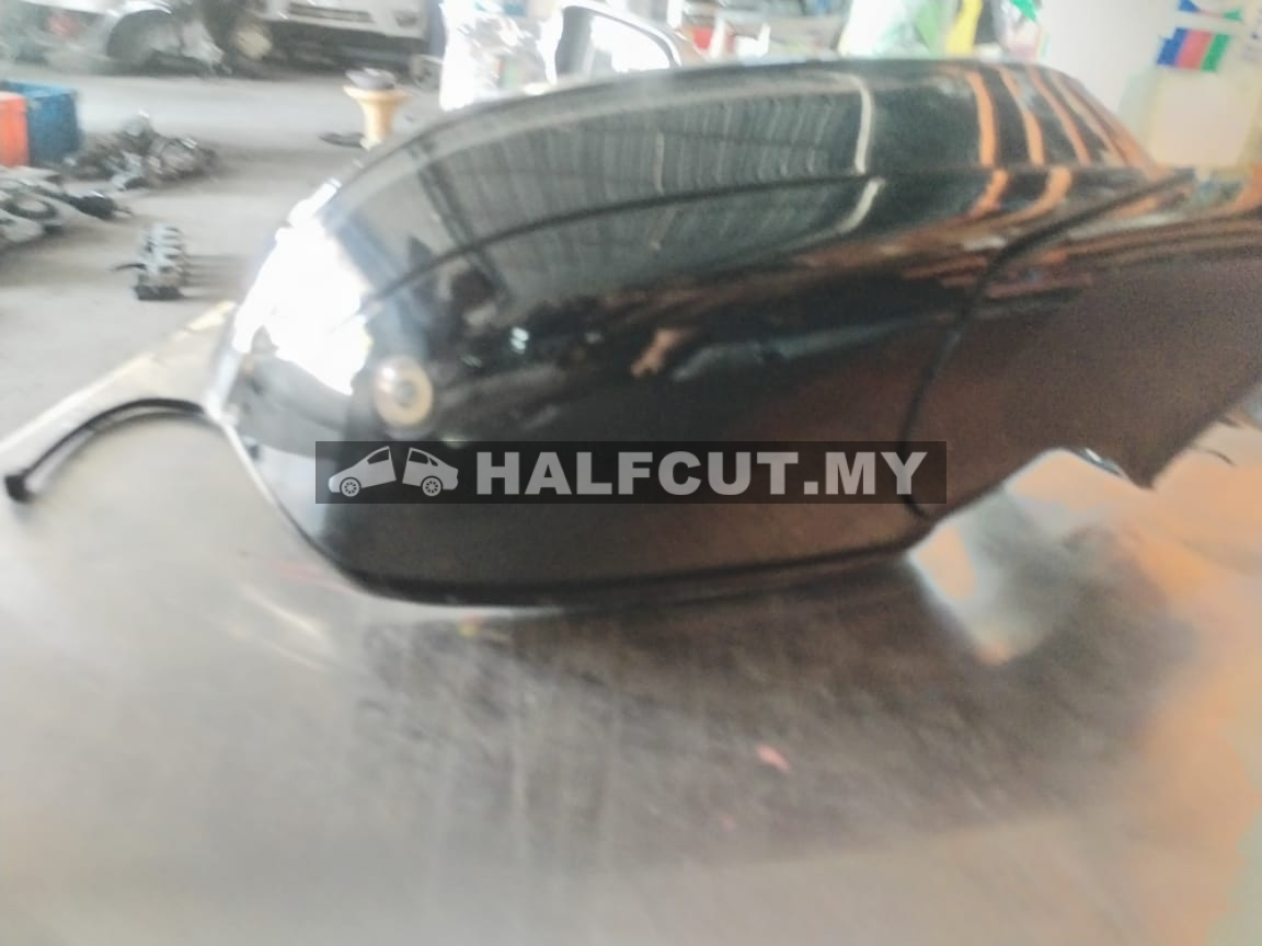 G30 SIDE MIRROR