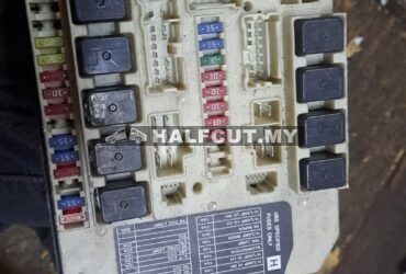 NISSAN NAVARA FUSE BOX ECU (H)