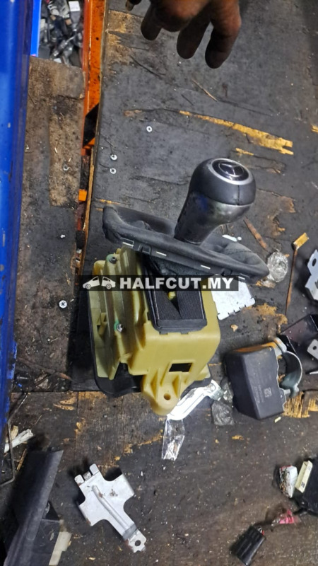 mercedes-benz-w204-gear-level-halfcut-malaysia-kl-selangor-penang
